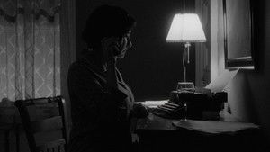 На орбите дома кадр 7 онлайн-кинотеатр Эмбликс