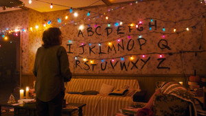 Очень странные дела кадр 256 на Эмбликс в Hd