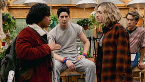 Школьные духи кадр 16 на Эмбликс в Hd