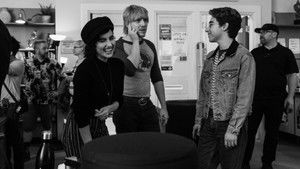 Школьные духи кадр 68 на Эмбликс в Hd