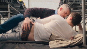 Полицейский в штатском кадр 31 онлайн-кинотеатр Эмбликс