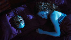 С широко закрытыми глазами кадр 103 онлайн-кинотеатр Эмбликс