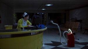 Полезный призрак кадр 3 онлайн-кинотеатр Эмбликс