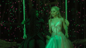 Злая. Часть 2 кадр 230 онлайн-кинотеатр Эмбликс