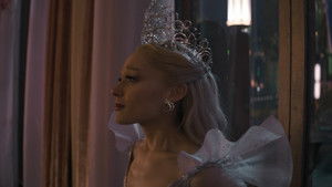 Злая. Часть 2 кадр 193 онлайн-кинотеатр Эмбликс