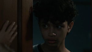 Она не мать кадр 30 онлайн-кинотеатр Эмбликс