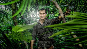 Звездное выживание с Беаром Гриллсом кадр 2 на Эмбликс в Hd