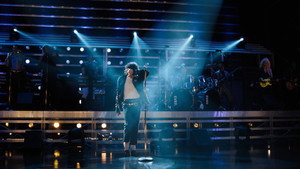 Майкл кадр 32 онлайн-кинотеатр Эмбликс