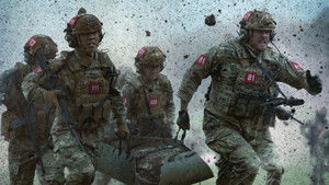 Военная машина кадр 3 онлайн-кинотеатр Эмбликс