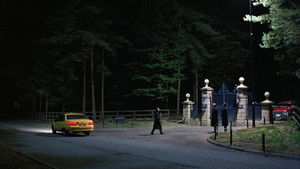 С широко закрытыми глазами кадр 3 онлайн-кинотеатр Эмбликс