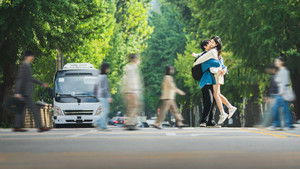 Сияние кадр 1 на Эмбликс в Hd