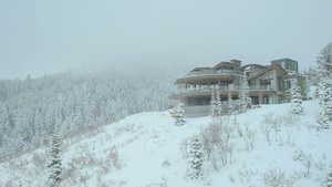 На вершине горы кадр 6 онлайн-кинотеатр Эмбликс