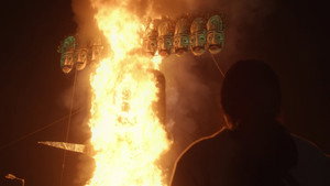 Младший инспектор Бабита Сингх докладывает кадр 16 онлайн-кинотеатр Эмбликс