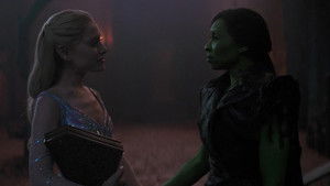 Злая. Часть 2 кадр 159 онлайн-кинотеатр Эмбликс