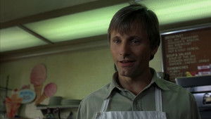 Оправданная жестокость кадр 82 онлайн-кинотеатр Эмбликс