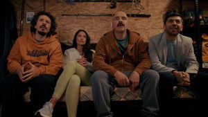 Соседка кадр 5 онлайн-кинотеатр Эмбликс