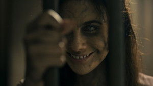 Улыбка. Зарождение зла кадр 7 онлайн-кинотеатр Эмбликс