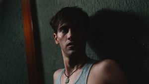 Не преследуй меня кадр 7 онлайн-кинотеатр Эмбликс