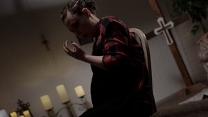 Человек находит кассету кадр 5 онлайн-кинотеатр Эмбликс