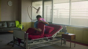 Полезный призрак кадр 17 онлайн-кинотеатр Эмбликс