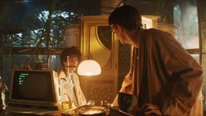 Она больше любила цветы кадр 7 онлайн-кинотеатр Эмбликс