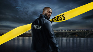 Кросс кадр 6 на Эмбликс в Hd