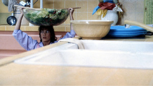 Невероятно усохшая женщина кадр 16 онлайн-кинотеатр Эмбликс