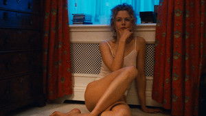 С широко закрытыми глазами кадр 110 онлайн-кинотеатр Эмбликс