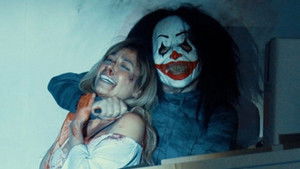 Дом на проклятой земле кадр 2 онлайн-кинотеатр Эмбликс