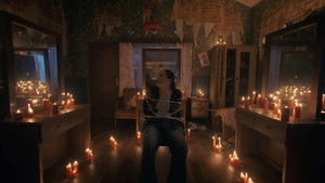 Она не мать кадр 41 онлайн-кинотеатр Эмбликс