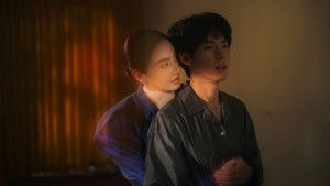 Полезный призрак кадр 11 онлайн-кинотеатр Эмбликс