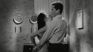 Служанка кадр 7 онлайн-кинотеатр Эмбликс