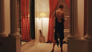 С широко закрытыми глазами кадр 14 онлайн-кинотеатр Эмбликс