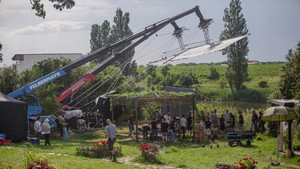 Жёлтый галстук кадр 8 онлайн-кинотеатр Эмбликс