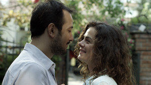 Ретро кассета кадр 5 онлайн-кинотеатр Эмбликс