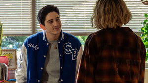 Школьные духи кадр 49 на Эмбликс в Hd