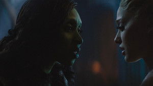 Злая. Часть 2 кадр 113 онлайн-кинотеатр Эмбликс