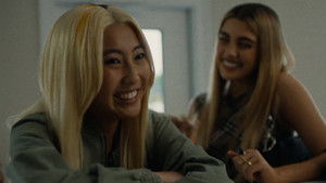 Отклонение кадр 3 онлайн-кинотеатр Эмбликс