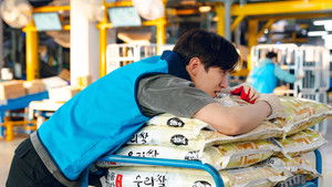 Денежный герой кадр 13 на Эмбликс в Hd