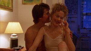 С широко закрытыми глазами кадр 76 онлайн-кинотеатр Эмбликс