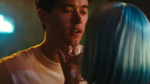 Отпуск на двоих кадр 31 онлайн-кинотеатр Эмбликс