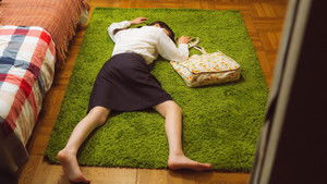 Художница или что-то типа того кадр 2 онлайн-кинотеатр Эмбликс