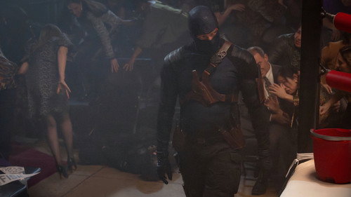 Перчатки сброшены