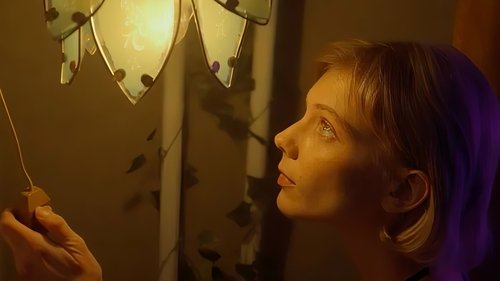 Есть в районе нашем девочка одна