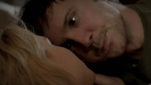 Ей здесь не место