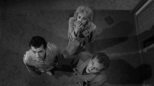 Маленькая девочка потерялась