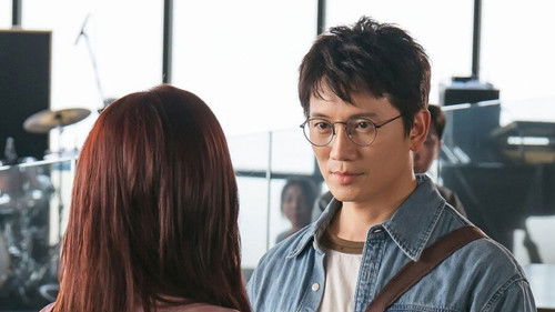 Кто он на самом деле? Он и вправду судья?