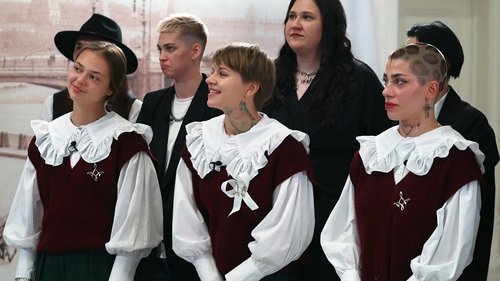 Битва блогеров против пацанок